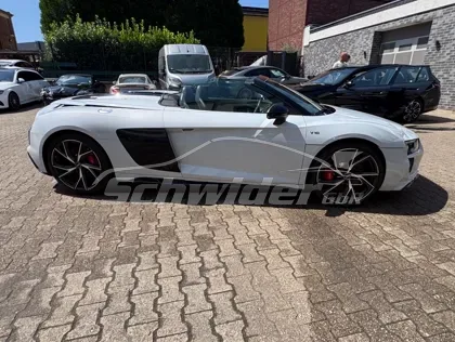 Audi R8 Spyder 5.2 FSI V10 Quattro — Aufnahme 1 von 25