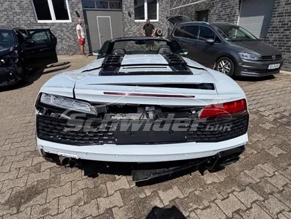 Audi R8 Spyder 5.2 FSI V10 Quattro — Aufnahme 9 von 25