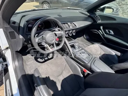 Audi R8 Spyder 5.2 FSI V10 Quattro — Aufnahme 25 von 25