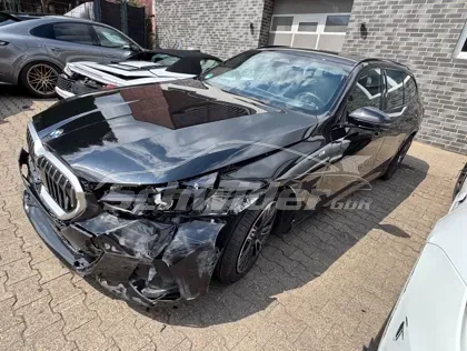 BMW 540 d xDrive Touring M Sport Head-Up Harman — Aufnahme 2 von 25