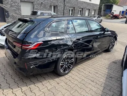BMW 540 d xDrive Touring M Sport Head-Up Harman — Aufnahme 3 von 25