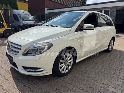 Mercedes-Benz B 180 — Aufnahme 4 von 24