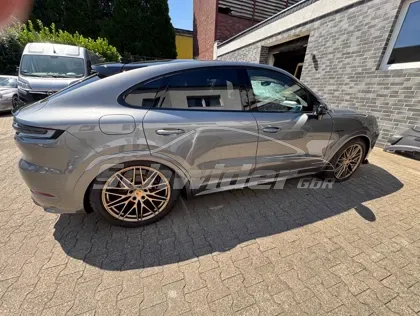 Porsche Cayenne Coupé E-Hybrid Black Edition Sport Design — Aufnahme 3 von 25