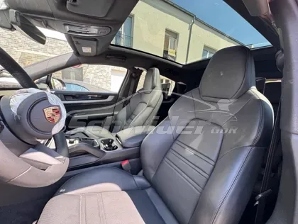 Porsche Cayenne Coupé E-Hybrid Black Edition Sport Design — Aufnahme 15 von 25