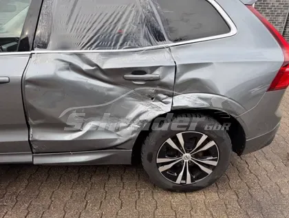 Volvo XC60 Momentum Pro 2WD — Aufnahme 19 von 25
