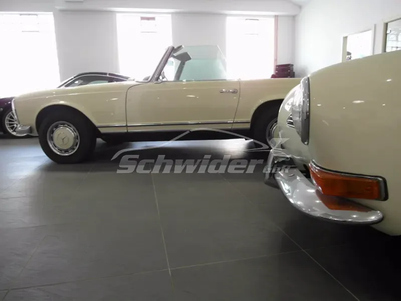 Fahrzeug aus der Ausstellungshalle Schwider, Bochum