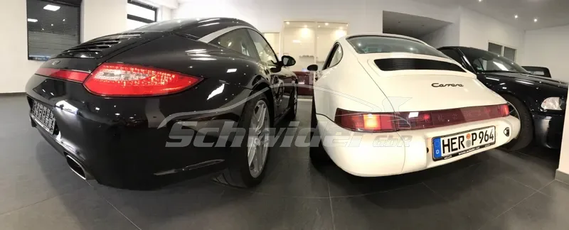 Porsche 911 997 und 964 in der Halle